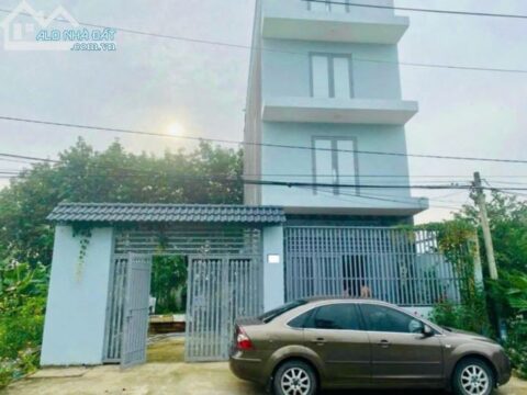 🏡 BÁN NHÀ 4 TẦNG – DIỆN TÍCH 220M² – NGANG 10M – CÓ SÂN VƯỜN – ĐƯỜNG NHỰA 5M